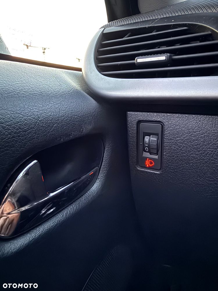 Peugeot 207 CC - 32