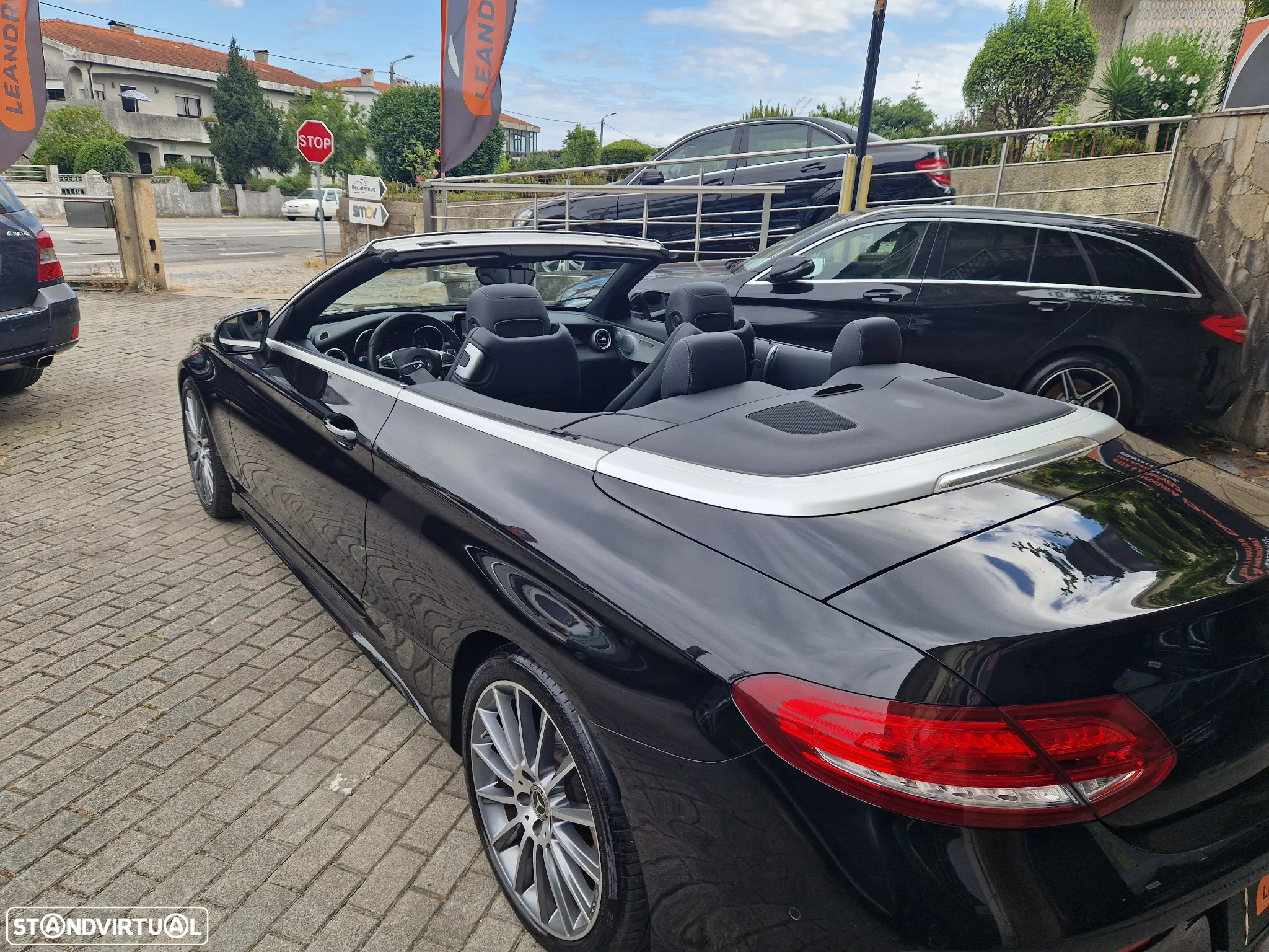 Mercedes-Benz C 220 d Coupe 4Matic 9G-TRONIC AMG Line - 25