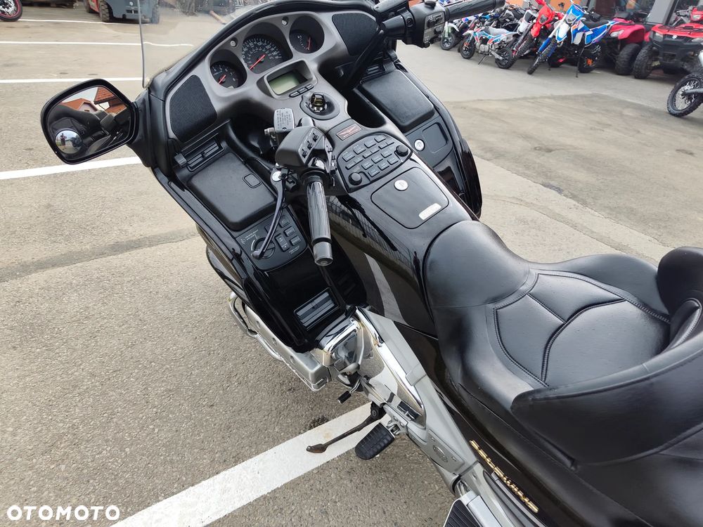 Honda GL - 16