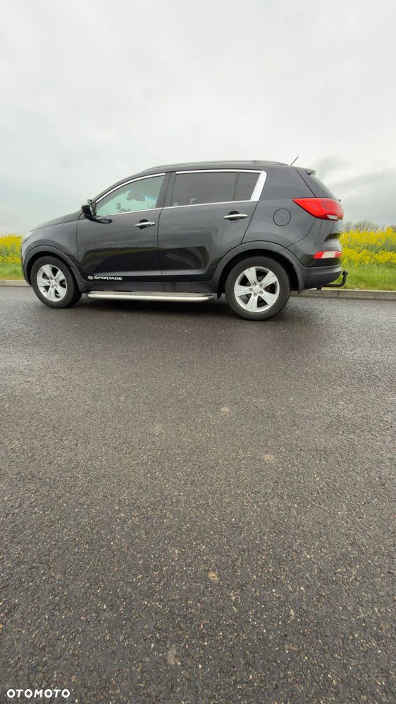 Kia Sportage 1.7 CRDI 2WD ISG Dream-Team Edition - 9