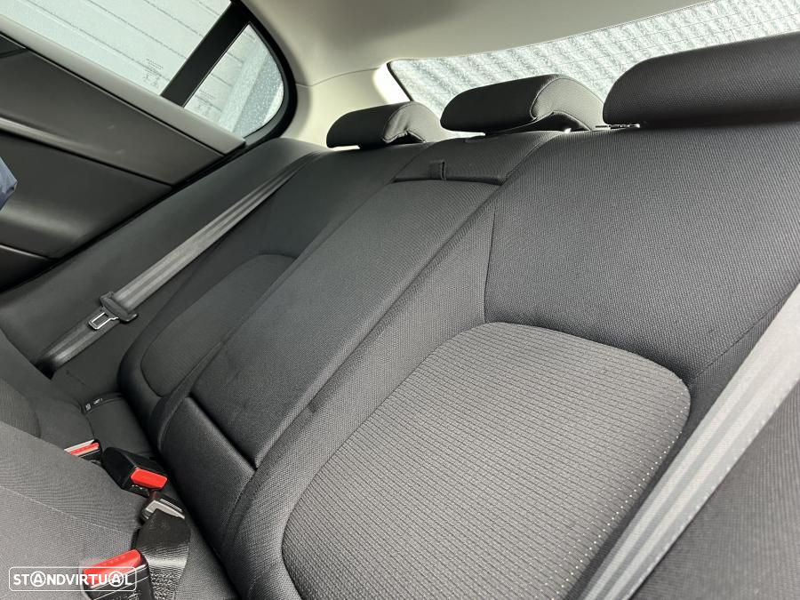 Jaguar XE 2.0 D Prestige Aut. - 8