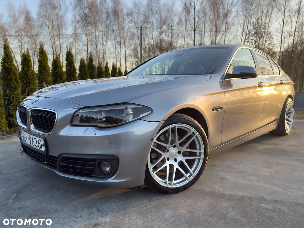 BMW Seria 5 528i xDrive Sport-Aut Luxury Line - 10