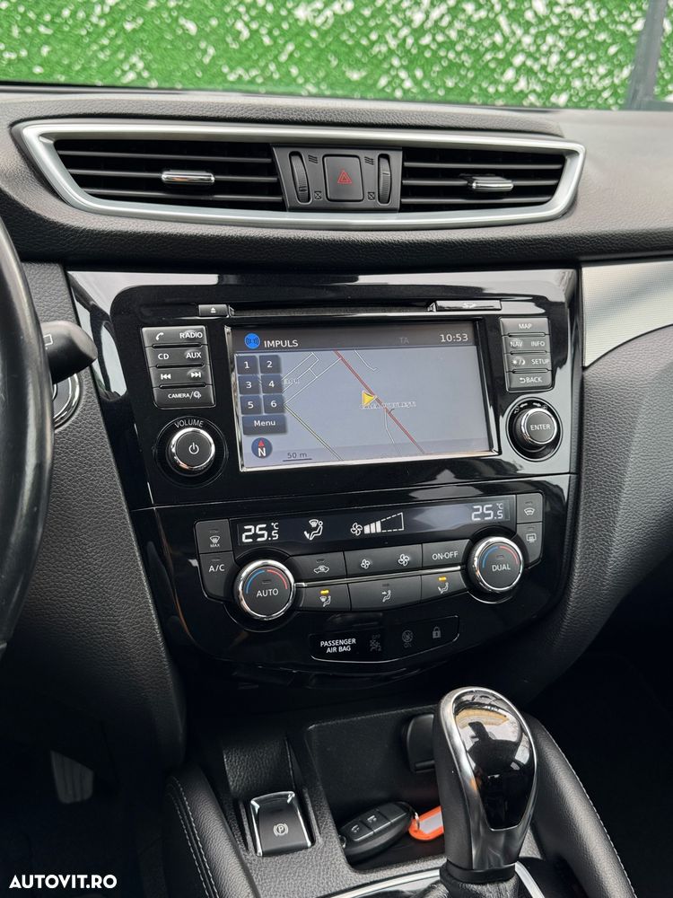 Nissan Qashqai 1.6 DCI Xtronic TEKNA+ - 25