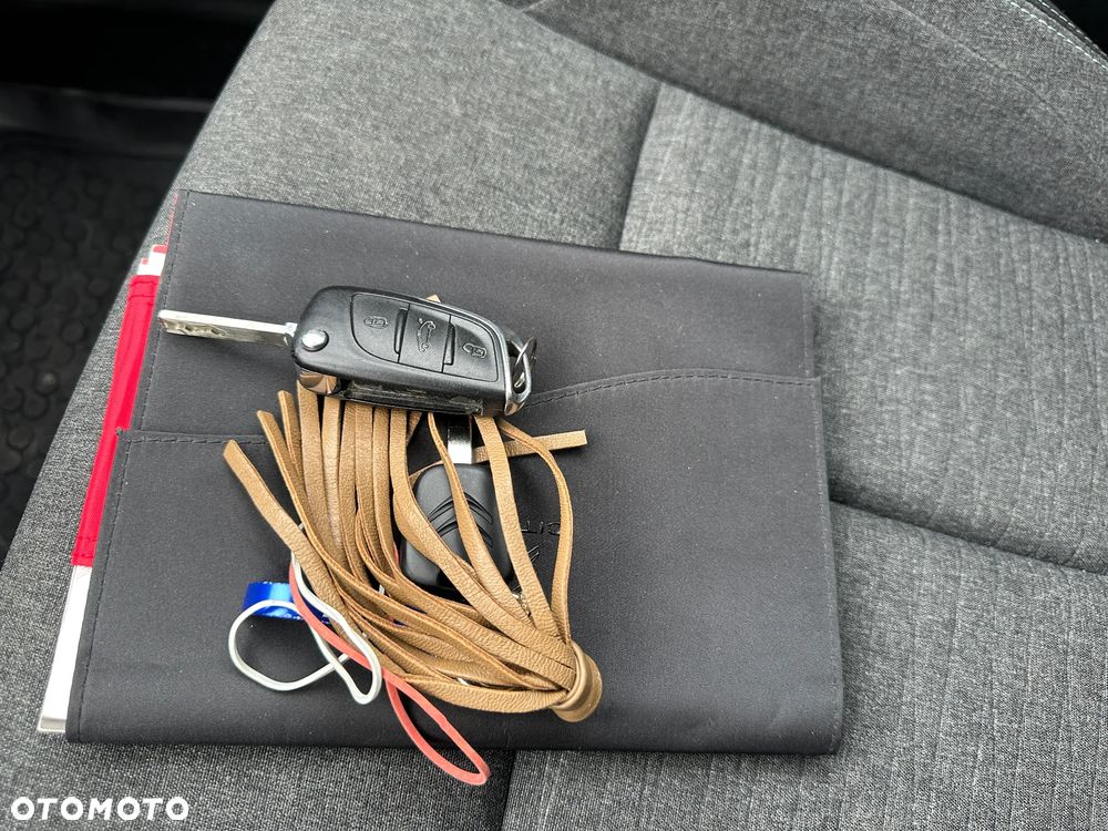 Citroën C4 1.2 PureTech Feel Edition - 24