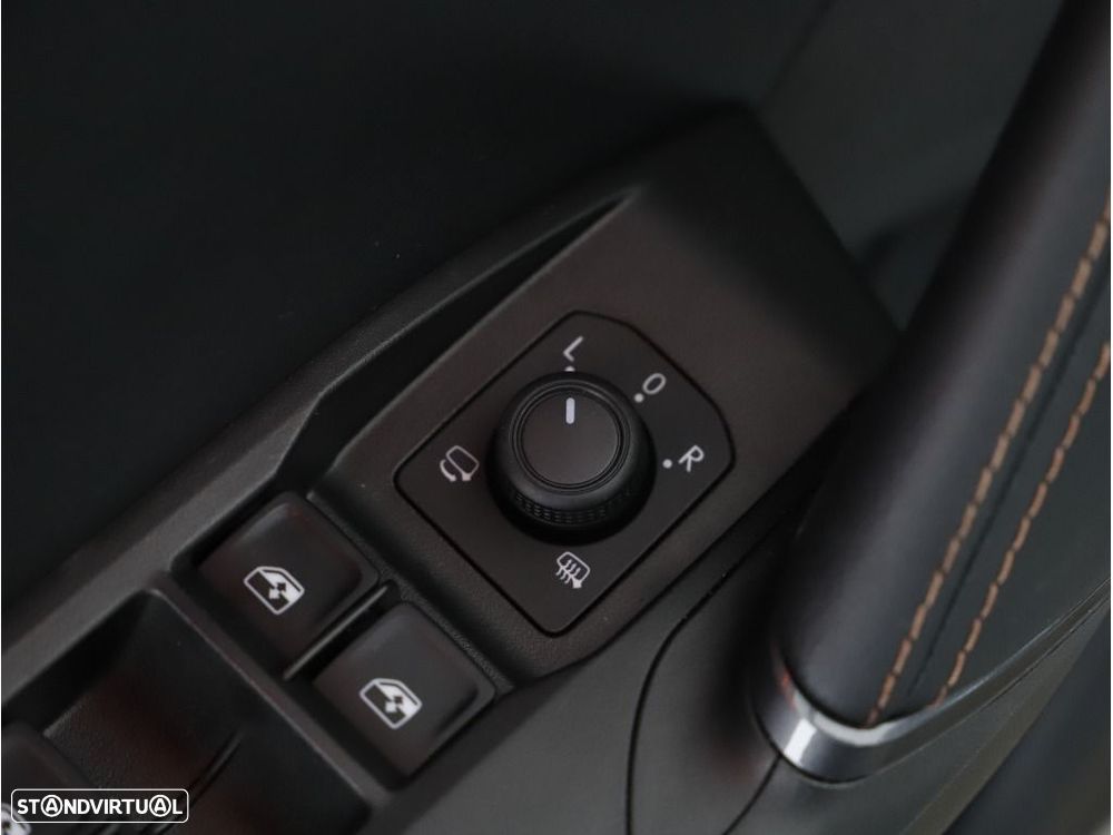 CUPRA Formentor 1.4 e-Hybrid DSG — fotografia 38