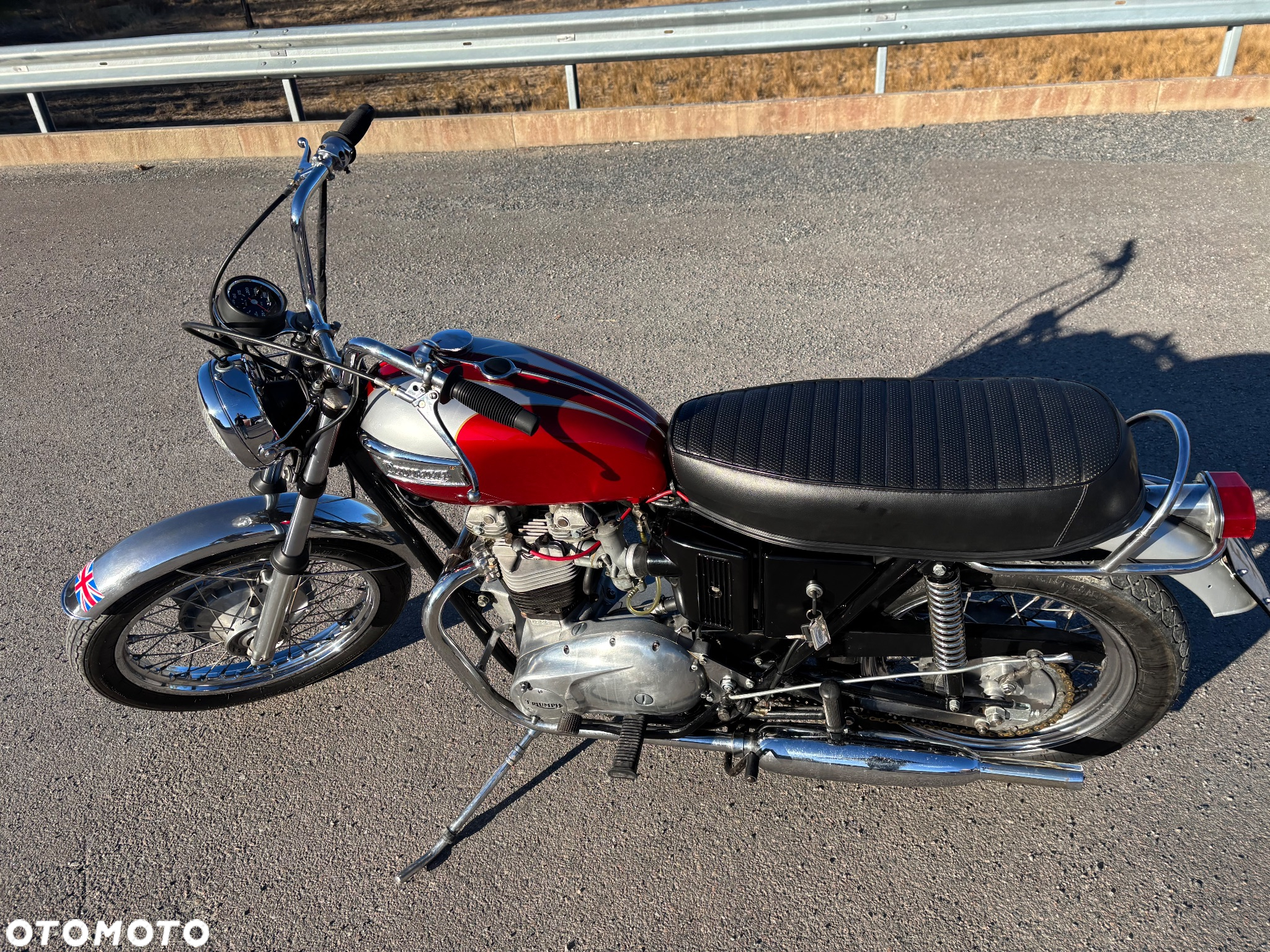Triumph Bonneville - 6