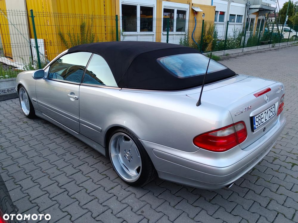 Mercedes-Benz CLK - 2