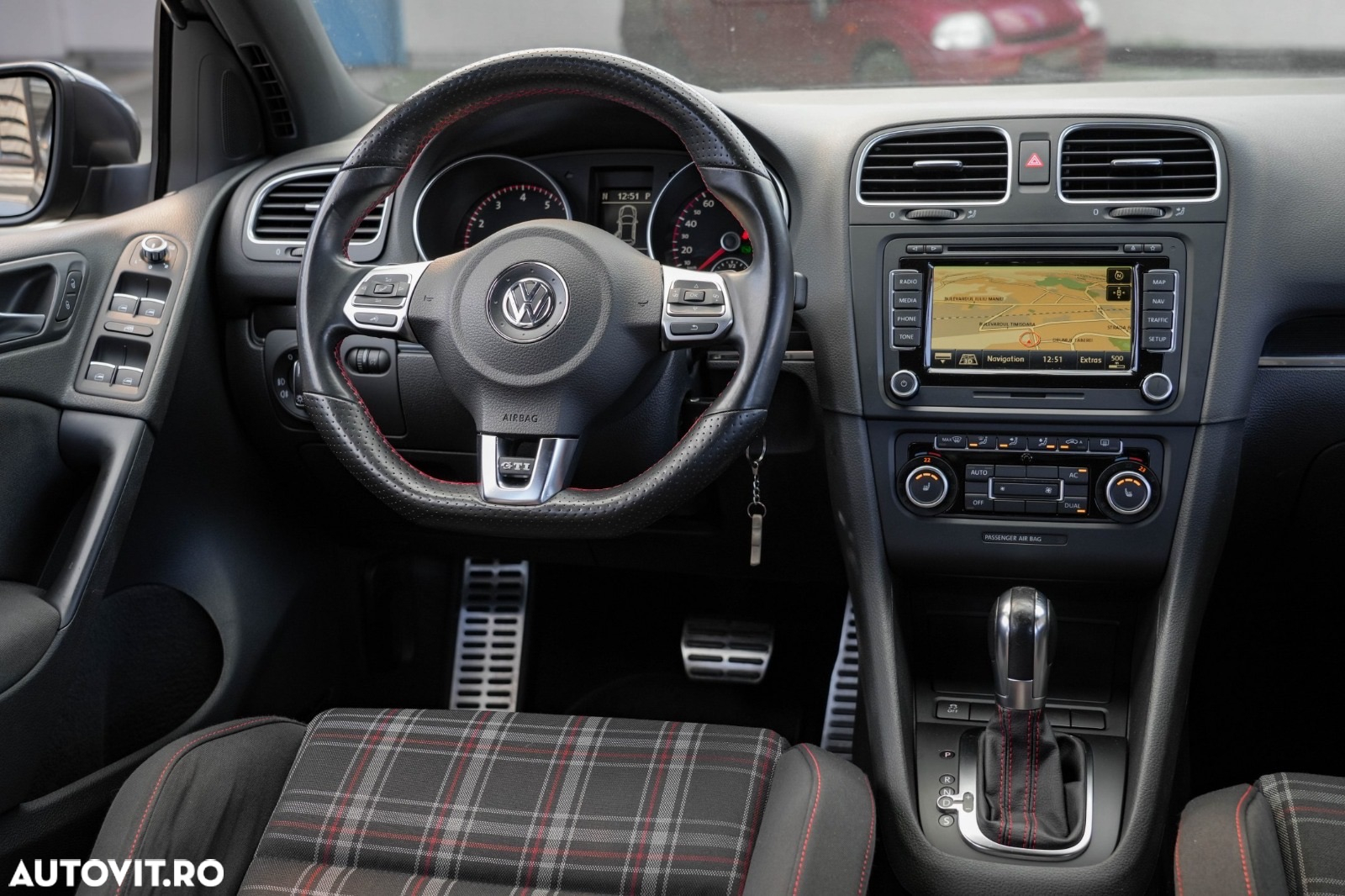 Volkswagen Golf 2.0 TSI GTI DSG - 14