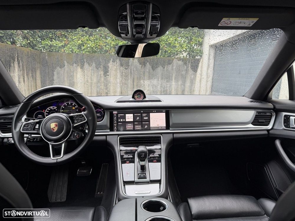 Porsche Panamera 4 E-Hybrid Platinum Edition - 11
