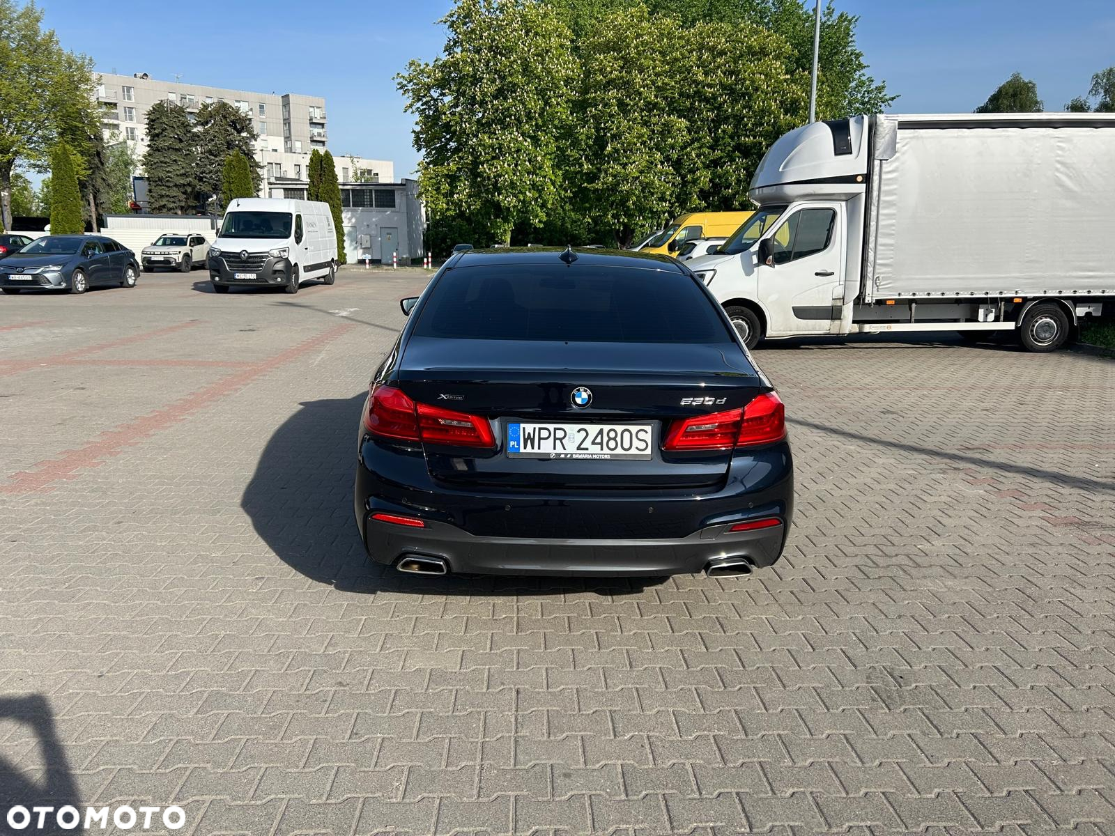 BMW Seria 5 530d xDrive - 8