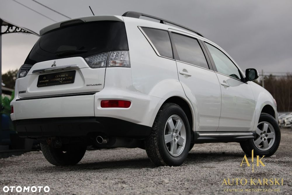 Mitsubishi Outlander - 4