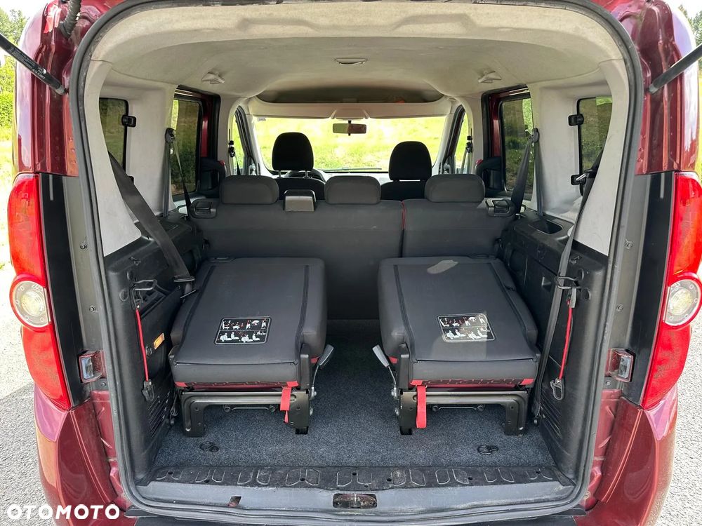 Fiat Doblo 1.6 16V Multijet Lounge - 11
