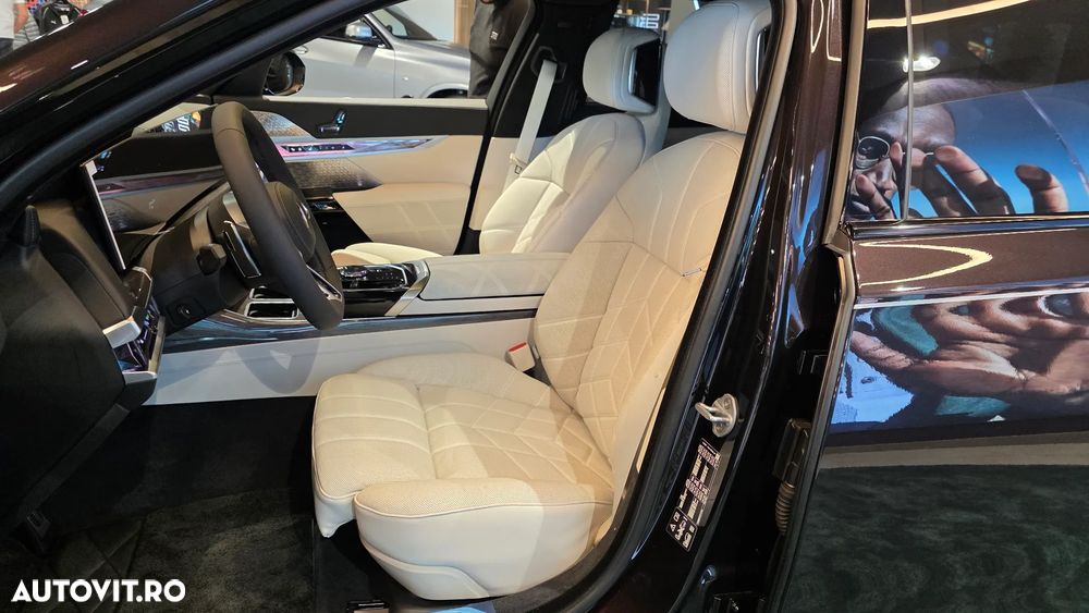 BMW Seria 7 - 8