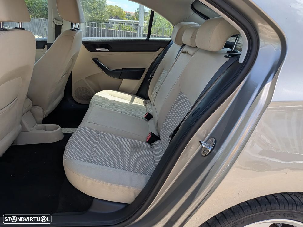 SEAT Toledo 1.6 TDI Style Ecomotive - 15