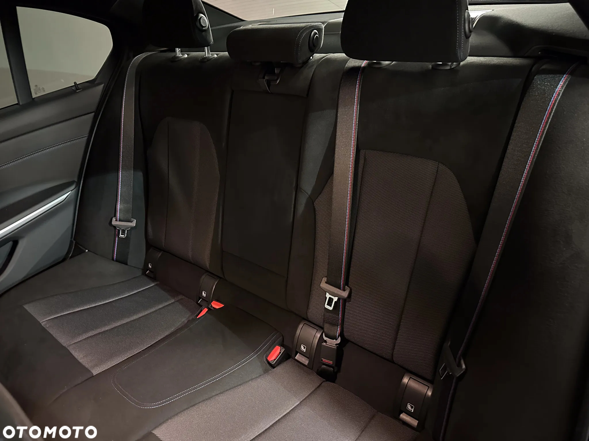 BMW Seria 3 330i xDrive - 19