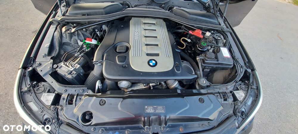 BMW Seria 5 530d Edition Exclusive - 14