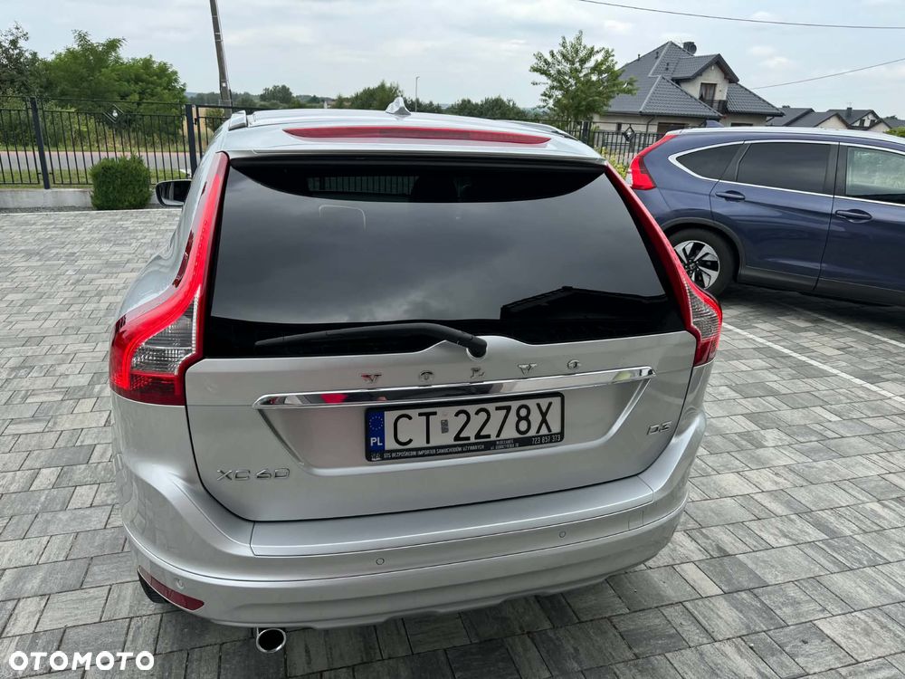 Volvo XC 60 D3 Drive-E Ocean Race - 11