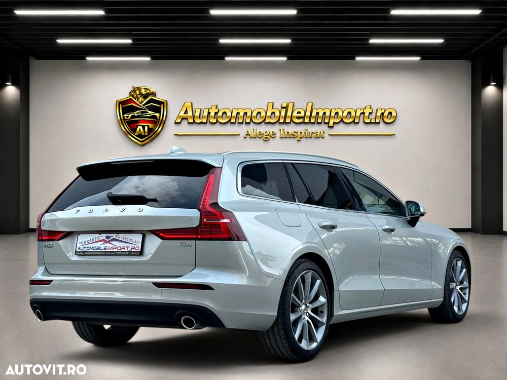 Volvo V60 D4 Momentum Pro - 35