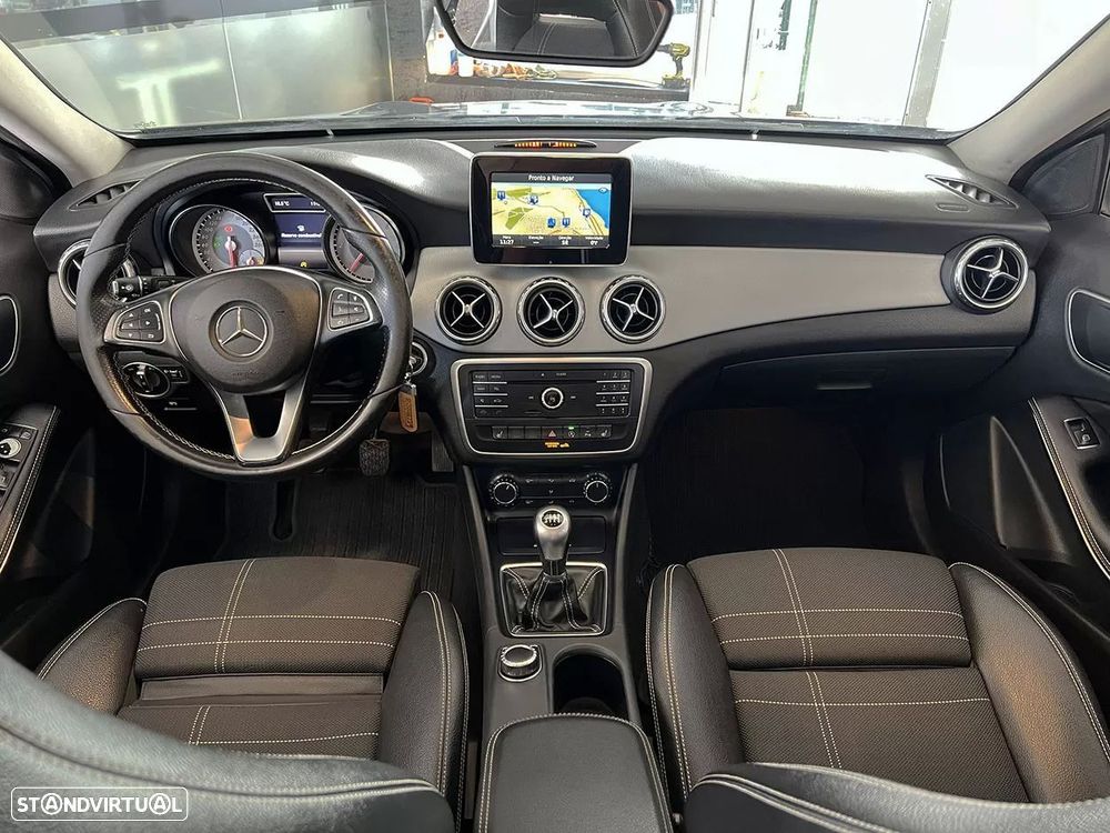 Mercedes-Benz GLA 180 d Style - 10