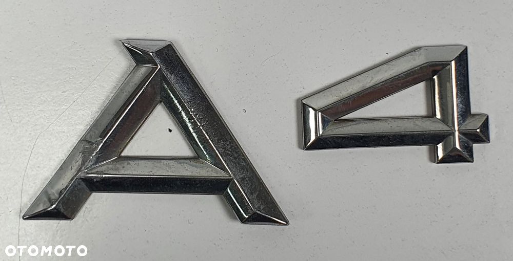 EMBLEMAT ZNACZEK LOGO AUDI A4 B5 8D5853741A - 1