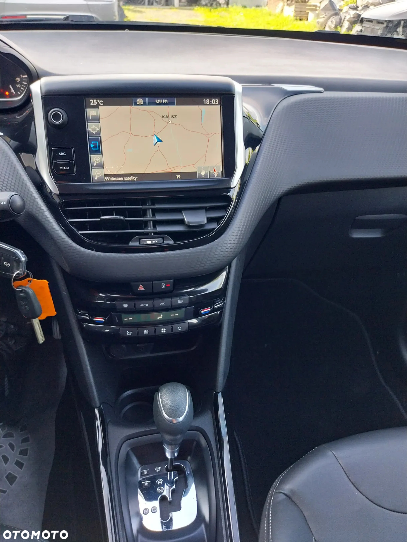 Peugeot 2008 - 17