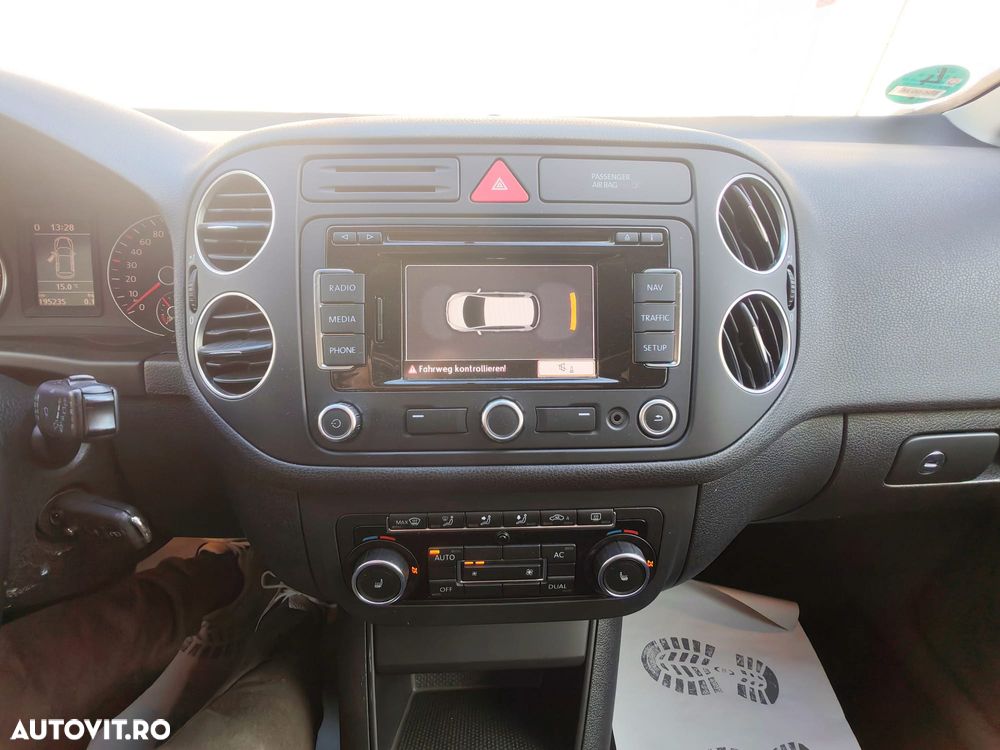 Volkswagen Golf 1.6 TDI DPF Team - 8