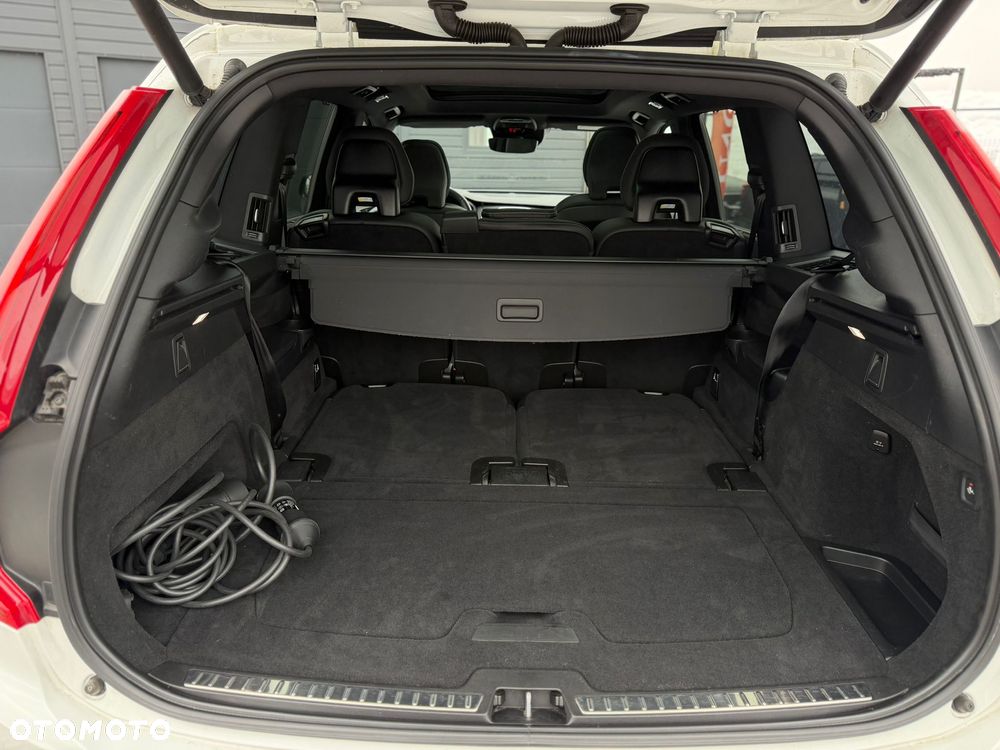 Volvo XC 90 T8 AWD Twin Engine Geartronic RDesign - 24
