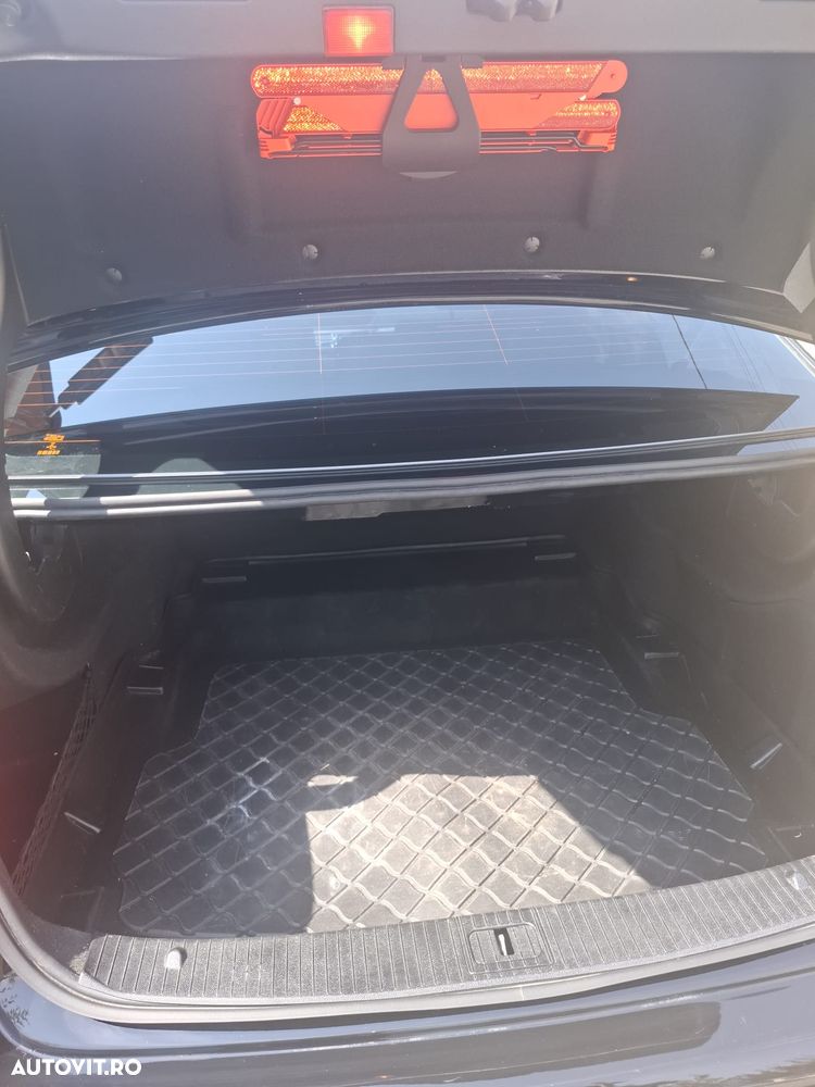 Mercedes-Benz E 200 BlueTEC 7G-TRONIC - 13