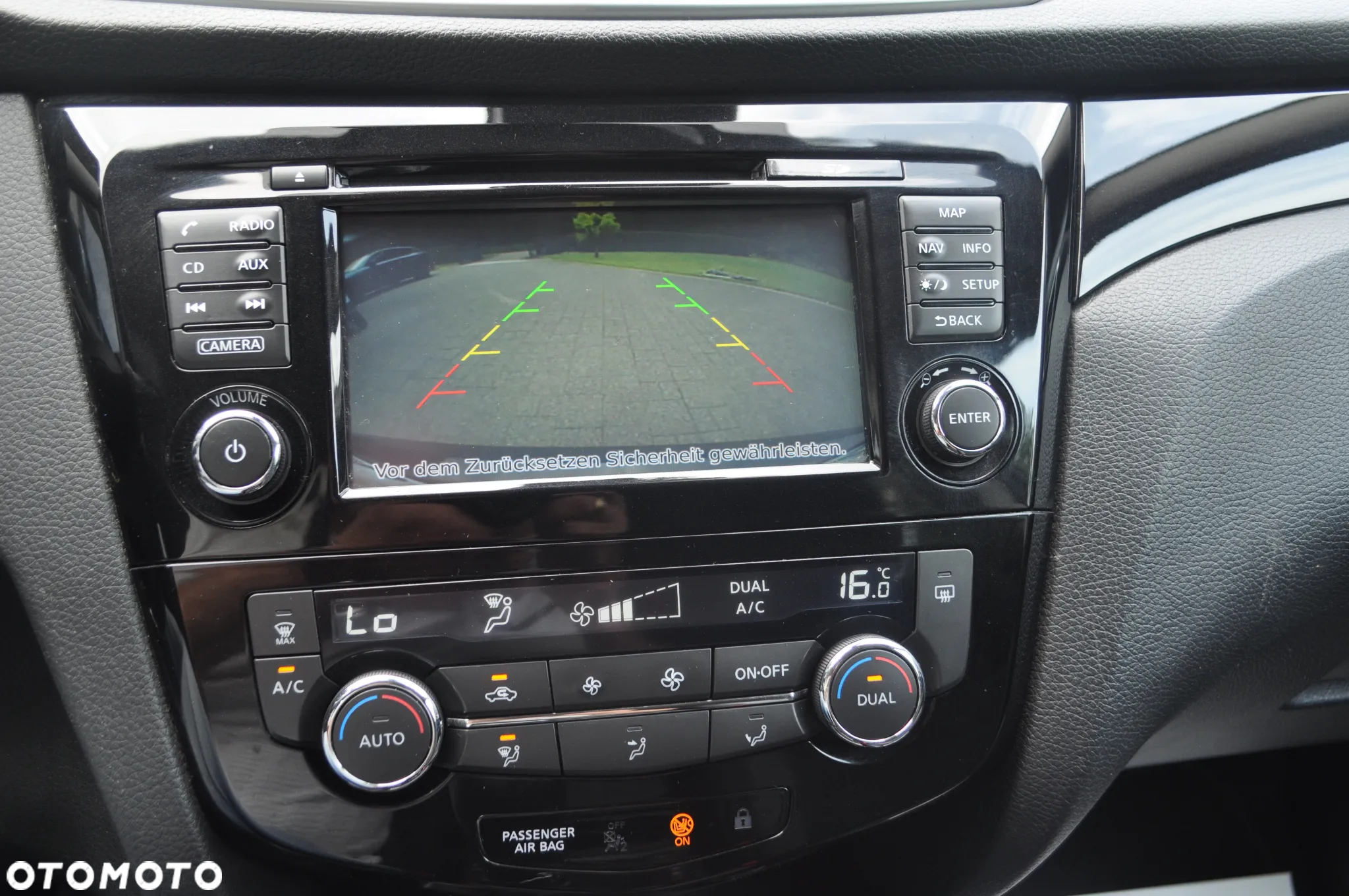Nissan Qashqai 1.6 DIG-T N-Connecta - 21