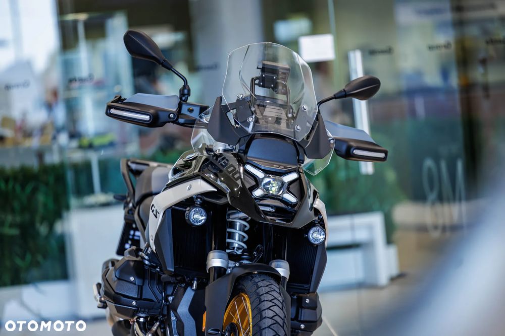 BMW R - 7