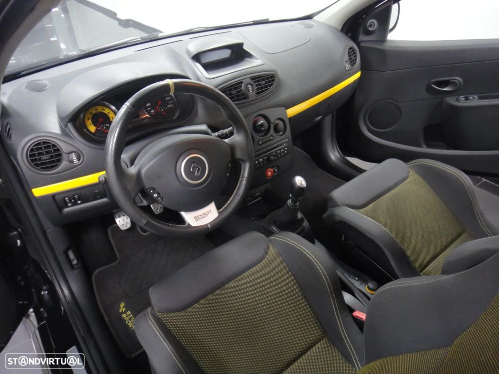 Renault Clio 2.0 16V Sport - 20
