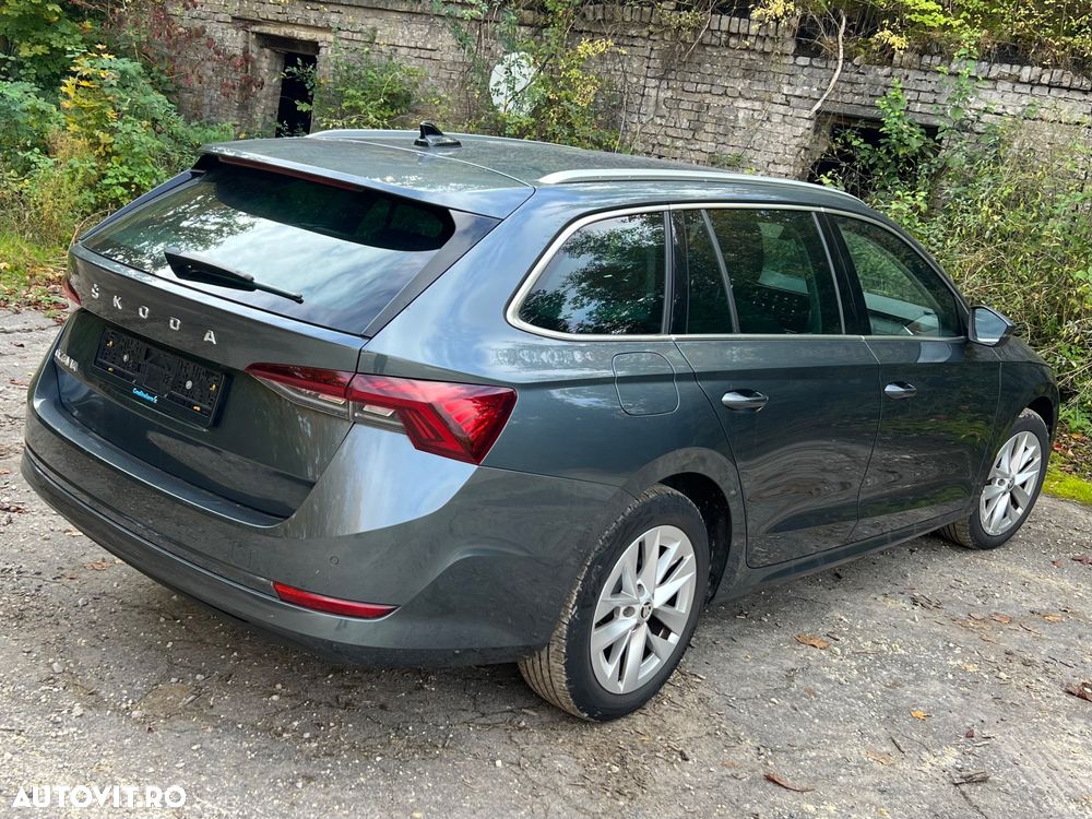 Skoda Octavia Combi 2.0 TDI DSG Style - 2
