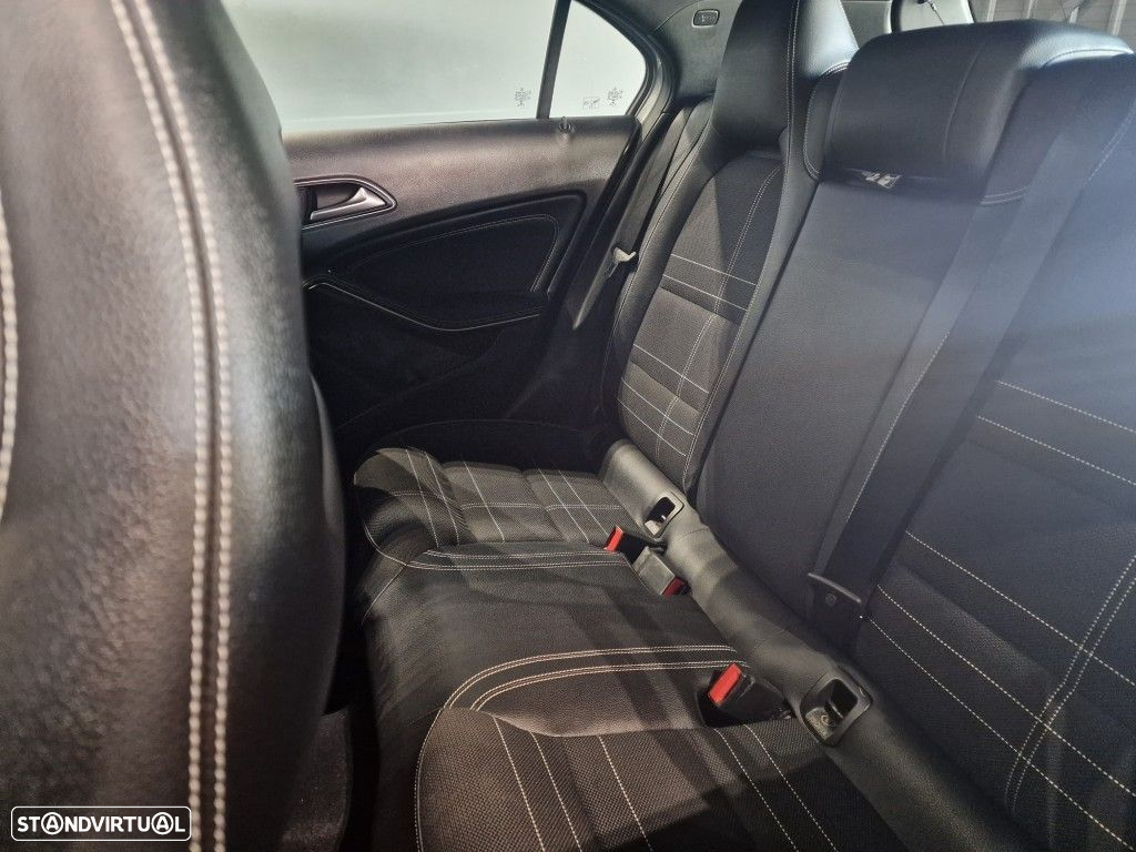 Mercedes-Benz A 200 d AMG Line - 22