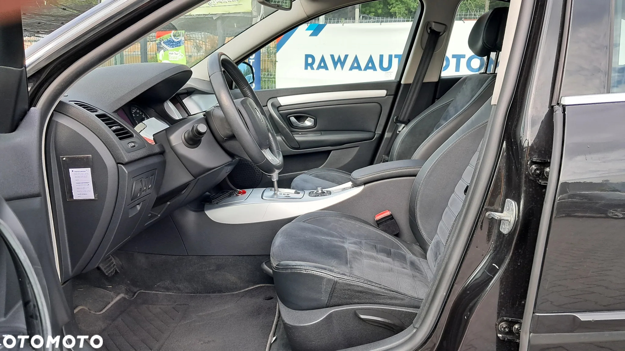 Renault Laguna 2.0 TCe 170 Dynamique - 8