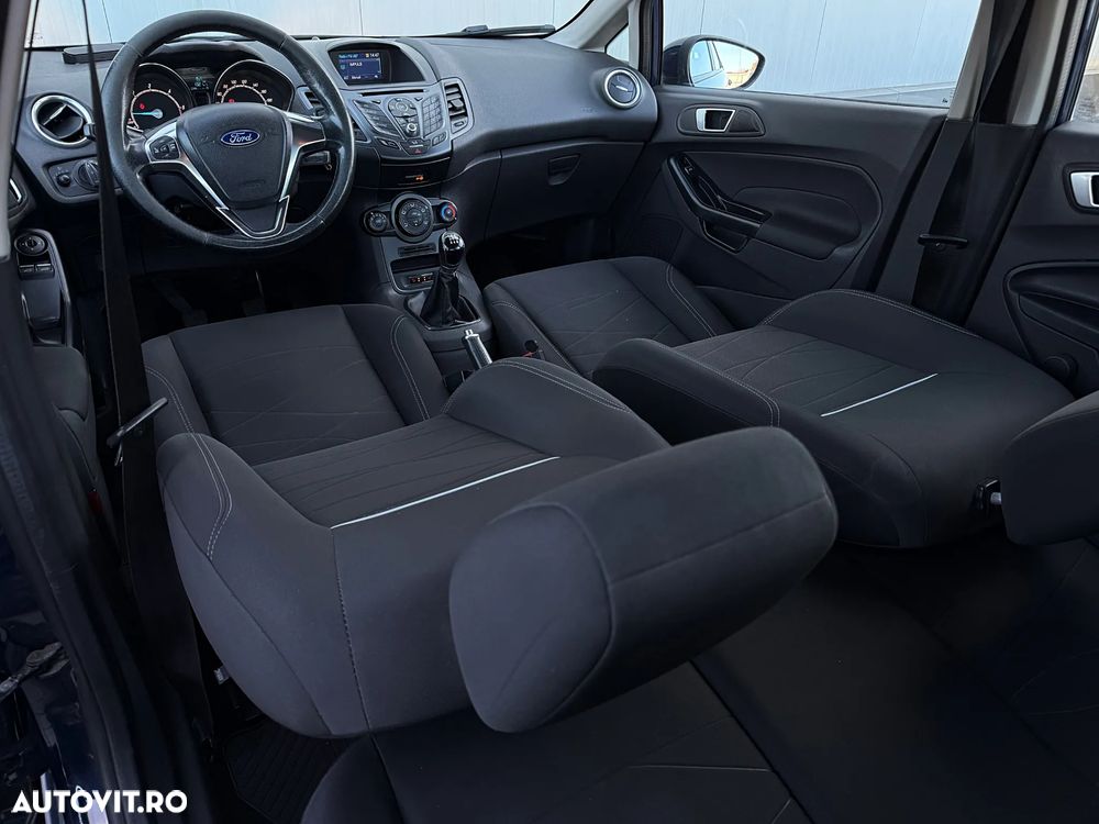 Ford Fiesta 1.5 TDCi Ambiente - 17