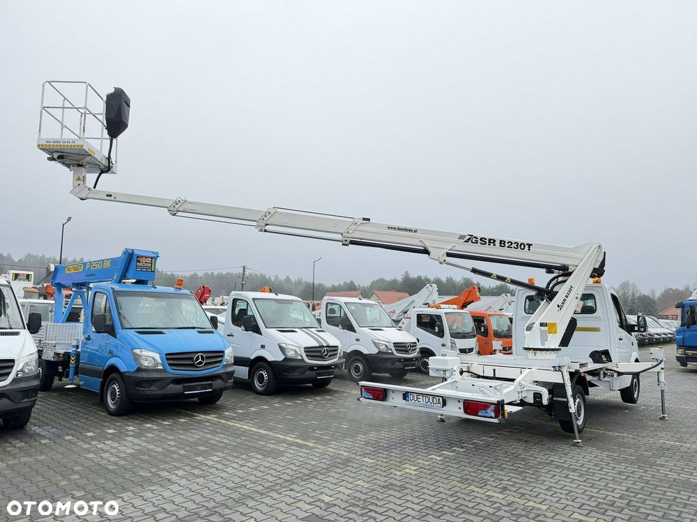 Mercedes-Benz Sprinter - 21