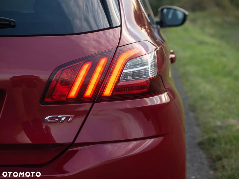 Peugeot 308 1.6 e-THP S&S GTi by Sport - 20