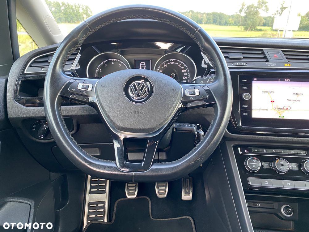 Volkswagen Touran 1.2 TSI (BlueMotion Technology) SOUND - 17
