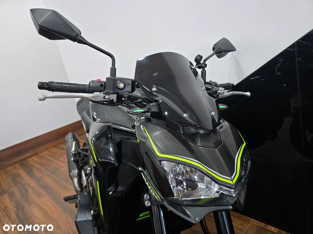Kawasaki Z - 25