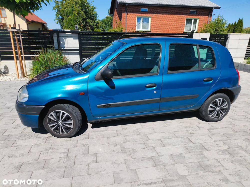 Renault Clio 1.2 Alize - 9
