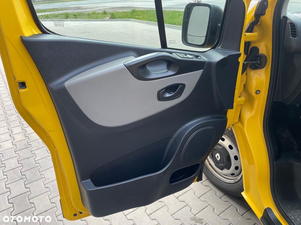 Renault Trafic - 13