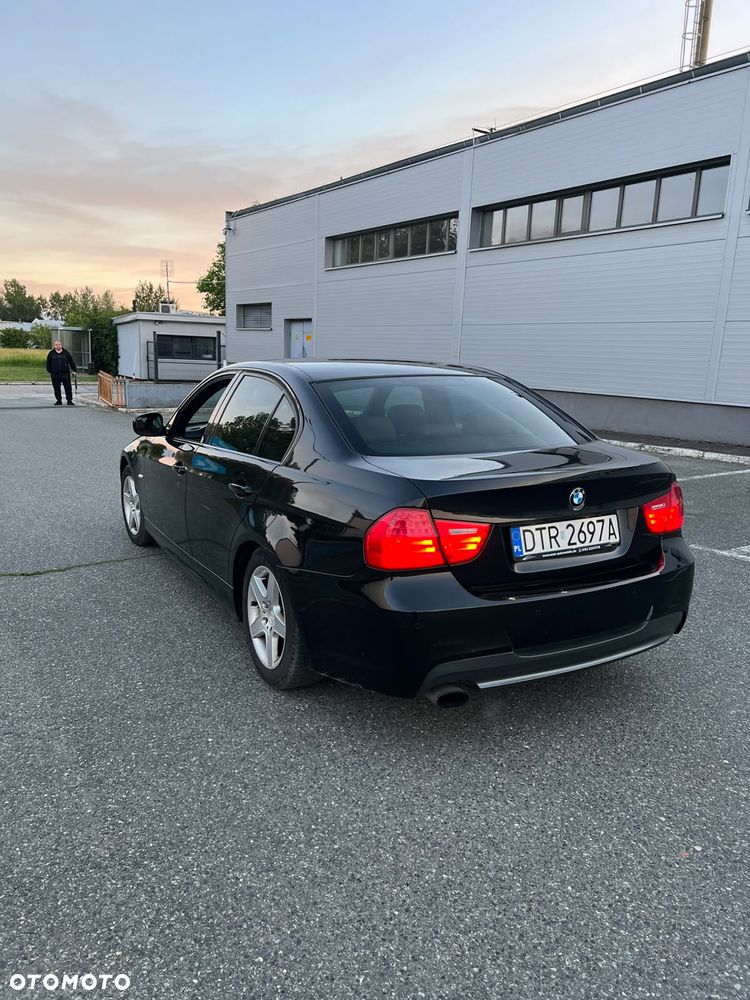 BMW Seria 3 320i - 7