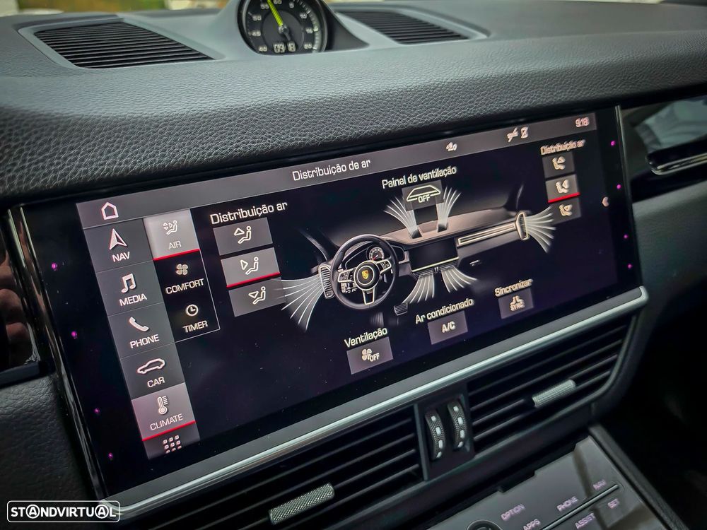 Porsche Cayenne Coupé E-Hybrid - 30