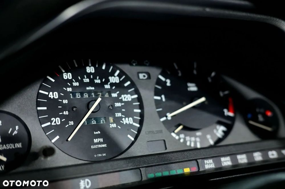 BMW Seria 3 325i - 31