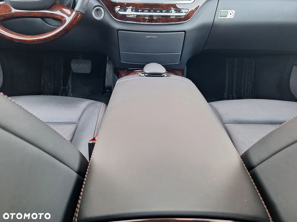 Mercedes-Benz Klasa S 500 7G-TRONIC - 25