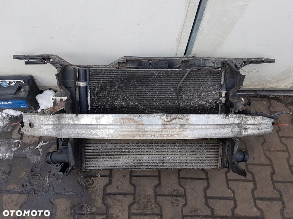 AUDI A4 B8 08-11r 2.0 TDI PAS PRZEDNI CHŁODNICE WENTYLATOR AUTOMAT - 1