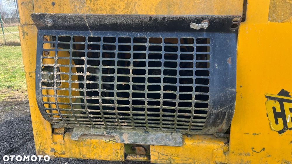 JCB Robot 160 4X4 - 32