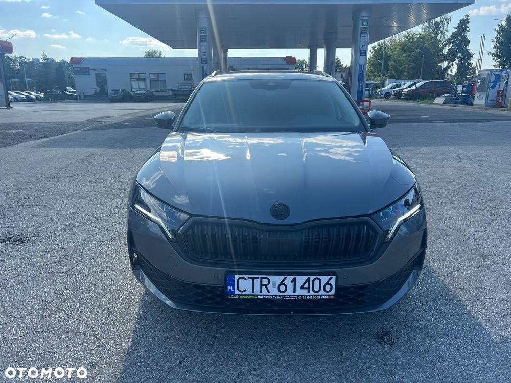 Skoda Octavia 2.0 TDI Selection DSG - 3