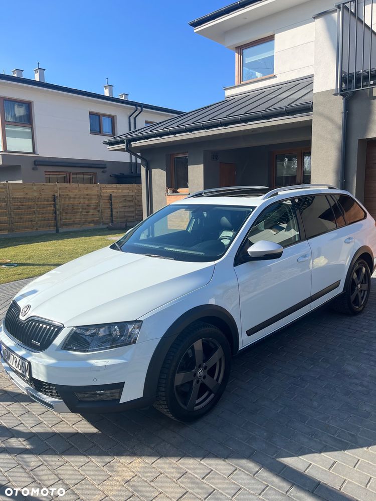 Skoda Octavia 2.0 TDI 4x4 DSG Scout - 12