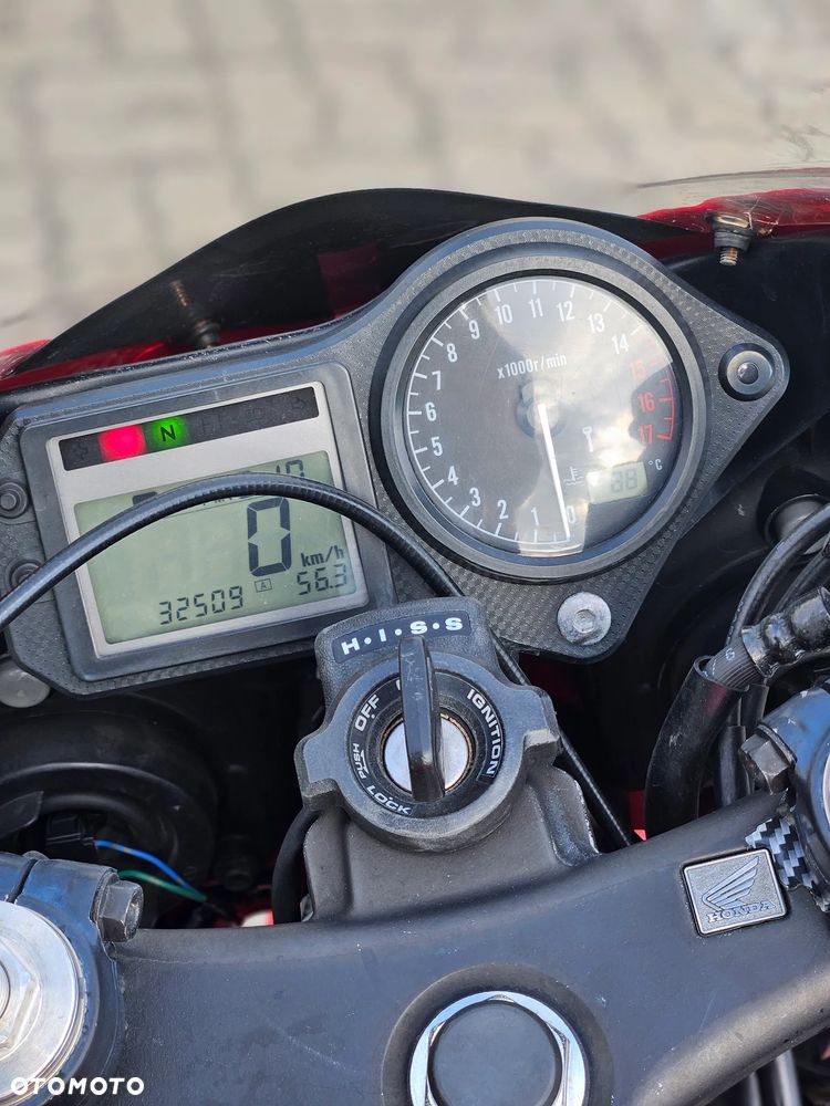 Honda CBR - 6